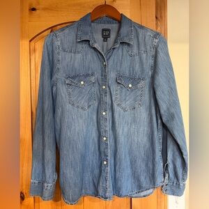 Gap woman’s western shirt denim